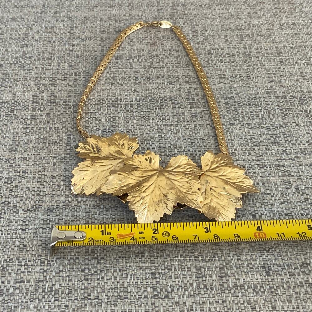 VTG Napier Gold Tone Leaf Statement Necklace Botanical Leaf Bib Necklace - Picture 6 of 14
